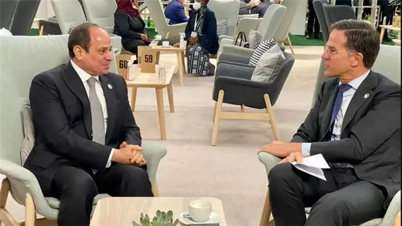 الرئيس السيسي يبحث الاستفادة من الخبرات الهولندية في مشروعات الرى والزراعة