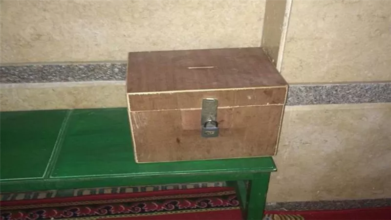 الأوقاف تقرر حظر جمع تبرعات أو مساعدات نقدية أو وضع صناديق للتبرعات بالمساجد