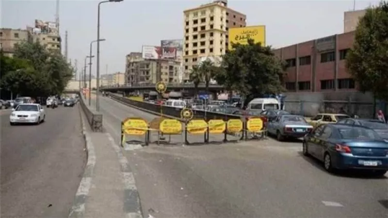 شاهد| تحويلة مرورية جديدة بعد غلق شارع الأهرام في الجيزة