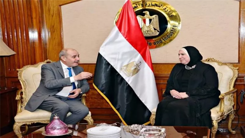وزيرة التجارة تبحث مع نظيرها الأردني سبل تعزيز التعاون (صور)