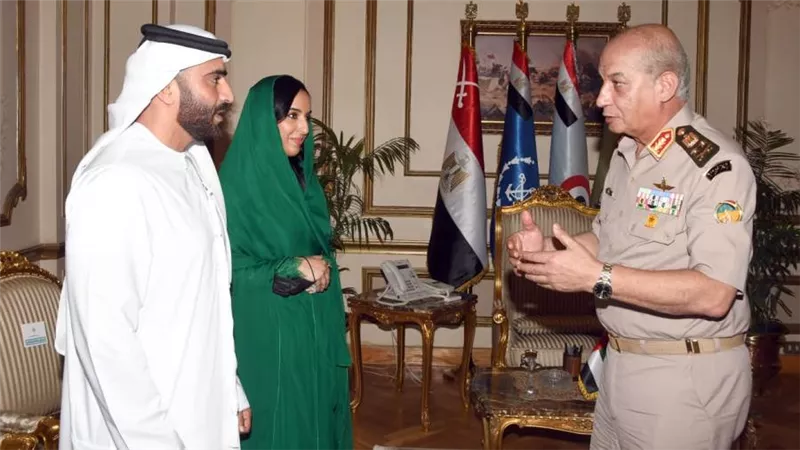 وزير الدفاع يؤكد إعتزازه بعمق الروابط التى تجمع بين مصر والإمارات