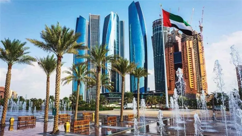 الإمارات تحدث متطلبات التأمين الصحي للمتقدمين للحصول علي تصاريح الإقامة الذهبية