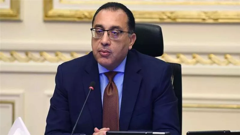 رئيس الوزراء يصل مطار القاهرة بعد انتهاء زيارته لـ الوادي الجديد