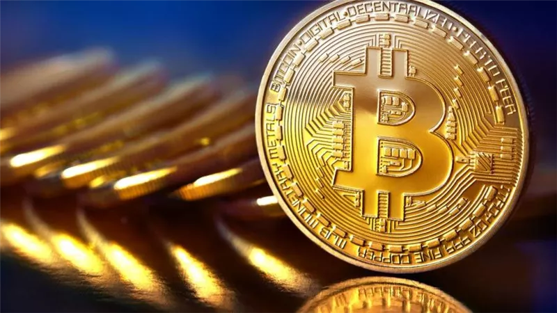 الداخلية تضبط شخصا يروج العملات الافتراضية على فيس بوك