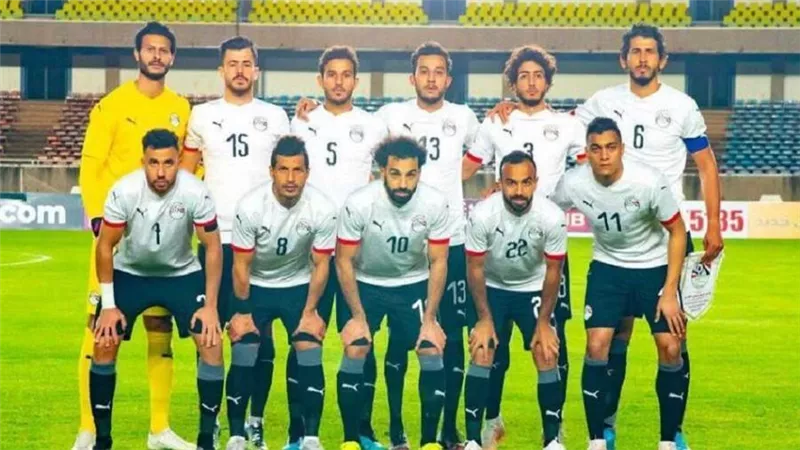 منتخب مصر بالزي الأبيض لمواجهة أنجولا غدًا في تصفيات المونديال 