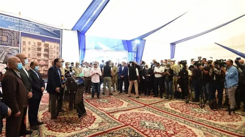 مدبولي: خطة طموحة لرفع كفاءة كل الأحياء السكنية القديمة القائمة داخل السويس (صور)