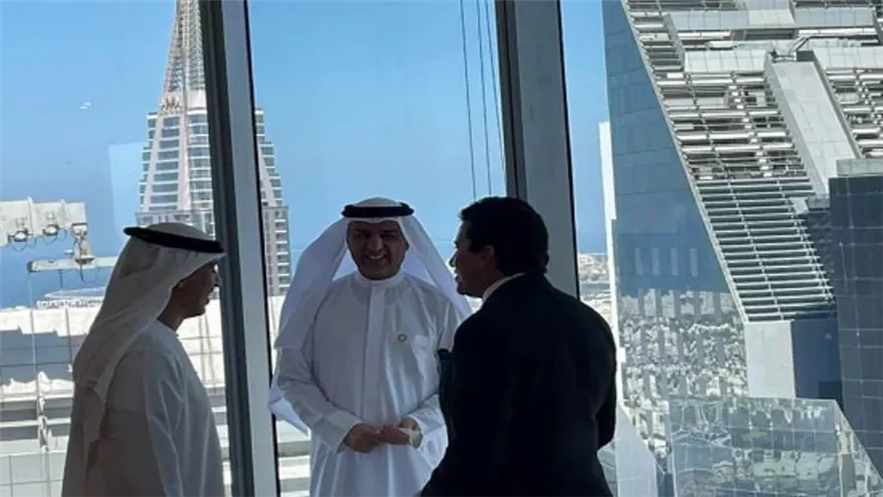 وزير الرياضة يناقش آليات التعاون مع وزير ريادة الأعمال والمشاريع الصغيرة والمتوسطة الإماراتي (صور)