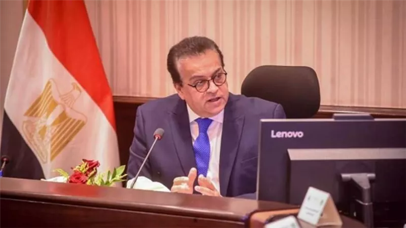د. خالد عبدالغفار يعقد اجتماعًا لمتابعة سير العمل بالمستشفيات والخدمات الطبية المقدمة لمنتفعي التأمين الصحي (صور)