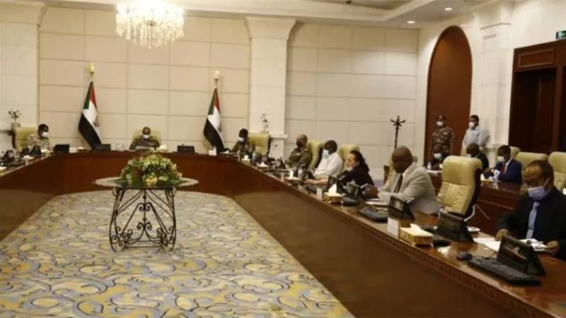 مجلس السيادة السوداني يتعهد بتشكيل حكومة مدنية خلال أيام