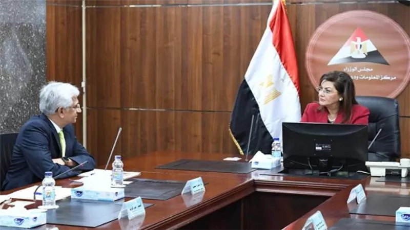 وزيرة التخطيط تبحث سبل التعاون مع وفد البنك الدولي (صور)
