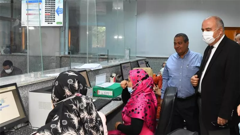 محافظ قنا يجري جولة تفقدية لمتابعة المشروعات الخدمية بقفط 