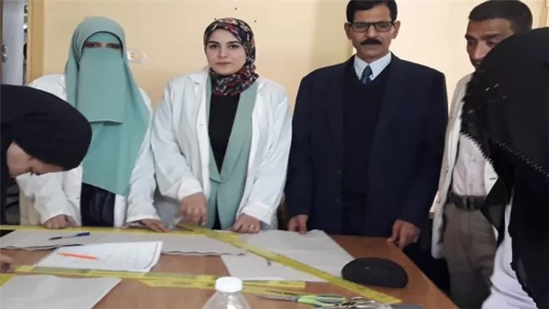 القوى العاملة: بدء اختبارات الالتحاق بالبرامج التدريبية على التفصيل والخياطة بالمنوفية (صور)