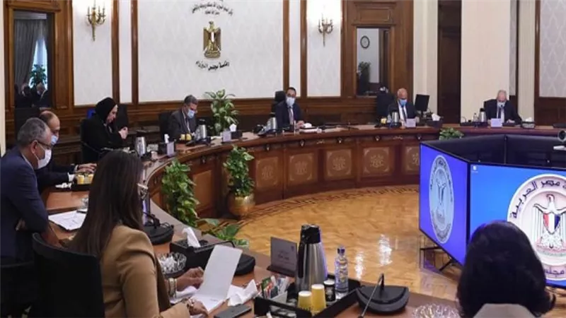 رئيس الوزراء يتابع جهود تسهيل حركة البضائع بين مصر والدول الإفريقية عن طريق الشحن البحري (صور)