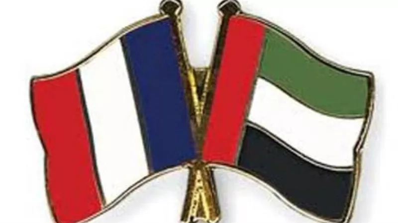 باريس تعلن التعاون مع أبو ظبي في مشروعات الطاقة المتجددة والهيدروجين