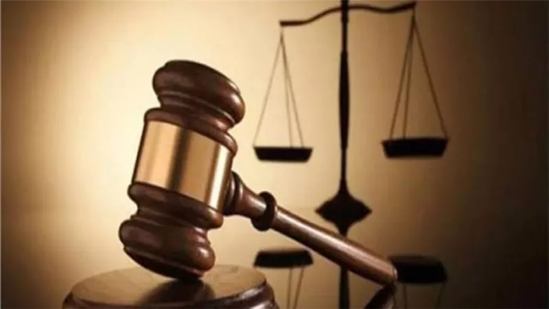حبس ثلاثة متهمين 3 سنوات فى واقعة إلقاء لقاحات كورونا بالمنيا