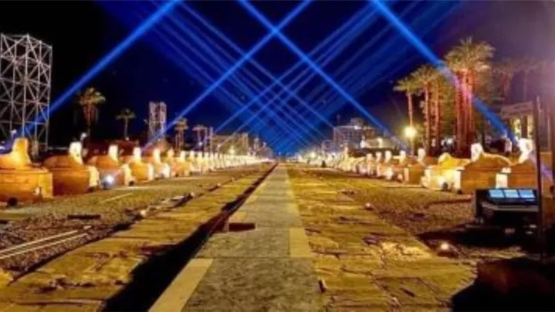 العليا للعرض المتحفى: الكشف عن بعض التماثيل خلال حفل طريق الكباش