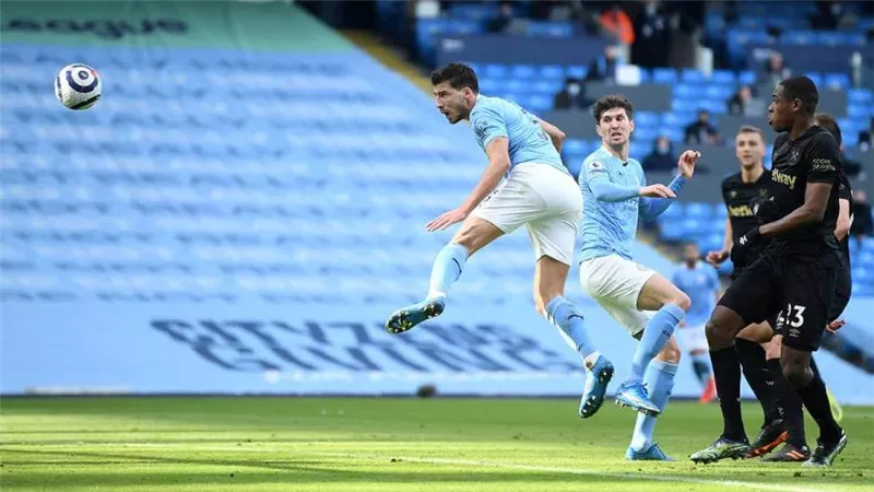 مانشستر سيتي يفوز على وست هام 2-1 في البريميرليج 