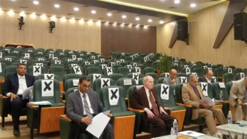 جامعة أسوان تناقش انتظام الدراسة واستعدادات امتحانات الفصل الدراسي الأول