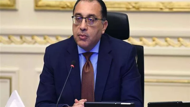 مدبولي يستقبل رئيس الحكومة الإسبانية بمطار القاهرة