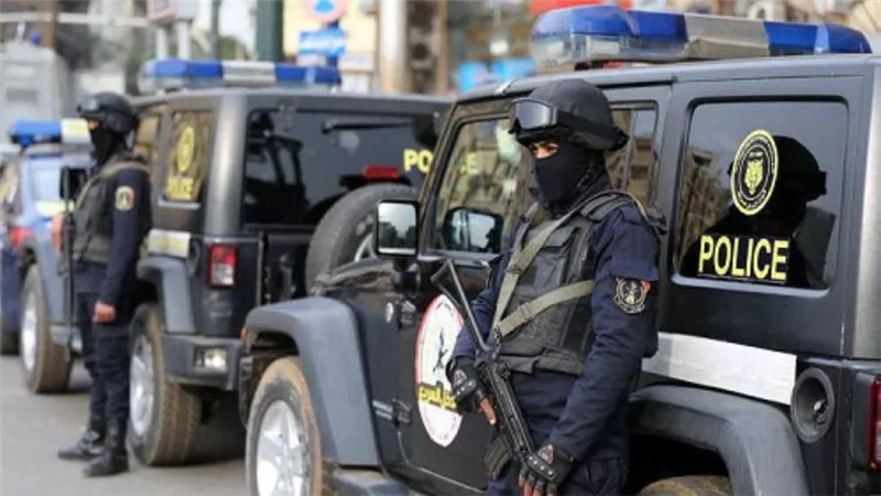 بأسلوب انتحال صفة الشرطة.. ضبط تشكيل عصابي لسرقة المواطنين في مصر القديمة