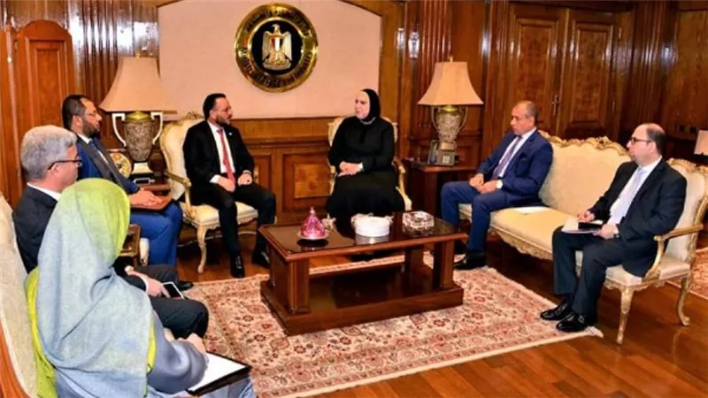 وزيرة التجارة ونظيرها الليبي يبحثان سبل تنمية وتطوير العلاقات الاقتصادية المشتركة (صور)