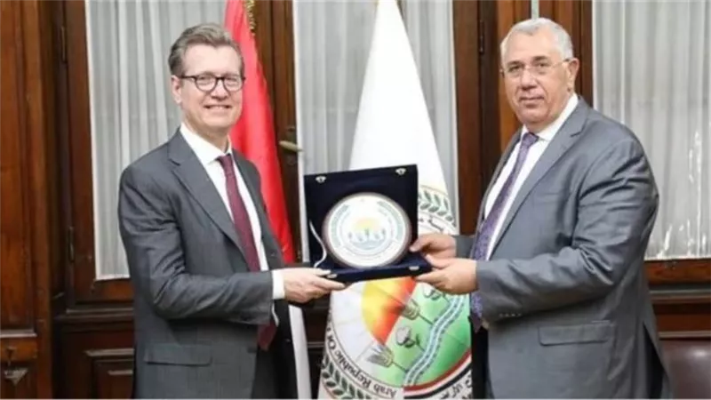 القصير ونائب وزير الزراعة الروسي يبحثان سبل التعاون الزراعي بين البلدين