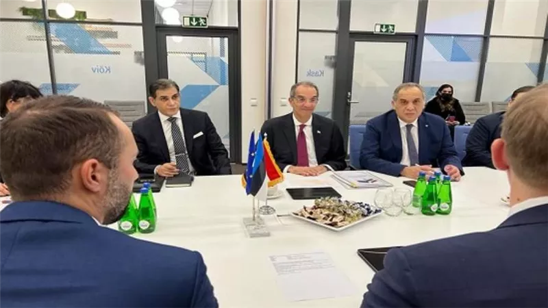  وزير الاتصالات يلتقي وزير ريادة الأعمال وتكنولوجيا المعلومات في إستونيا (صور)