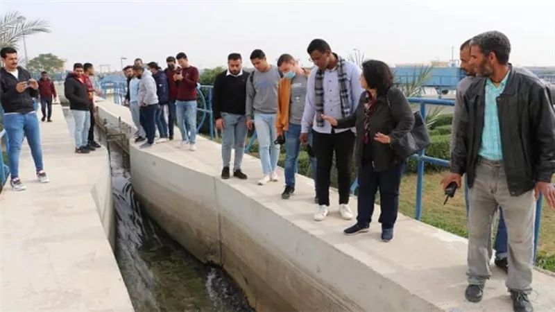 رئيس جهاز 6 أكتوبر: وفد طلاب شعبة الهندسة بالمعهد التكنولوجي العالي بالمدينة يزور محطة المعالجة الغربية (صور)