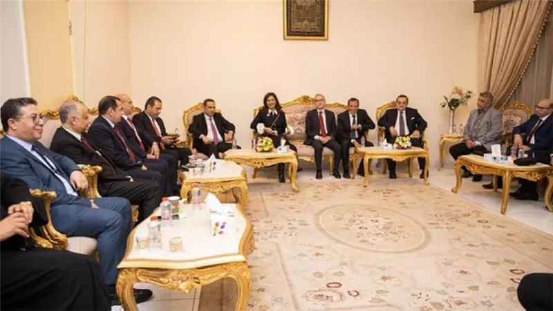 بمشاركة وفد من البرلمان.. وزيرة الهجرة تلتقي الجالية المصرية في دبي (صور)