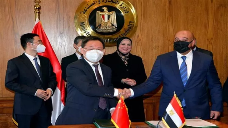 وزيرة التجارة: حريصون على نقل التكنولوجيا الصينية المتطورة للصناعة المصرية (صور)