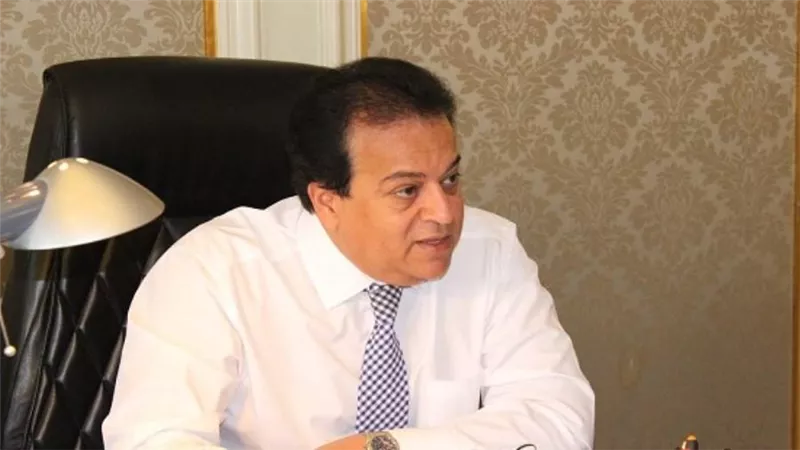 د. خالد عبدالغفار: استقبال 347 ألف جرعة من لقاح أسترازنيكا بمطار القاهرة الدولي اليوم (فيديو)