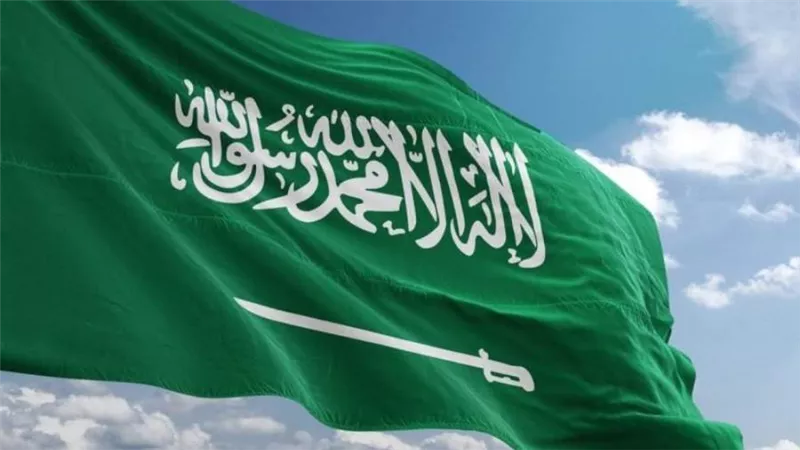 عضو هيئة كبار العلماء بالسعودية يحسم جدل حكم تهنئة غير المسلمين بأعيادهم