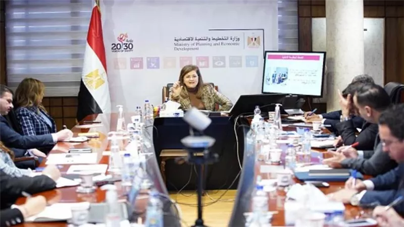 وزيرة التخطيط تناقش سبل تعزيز أوجه التعاون بين الوزارة والأكاديمية الوطنية للتدريب (صور)