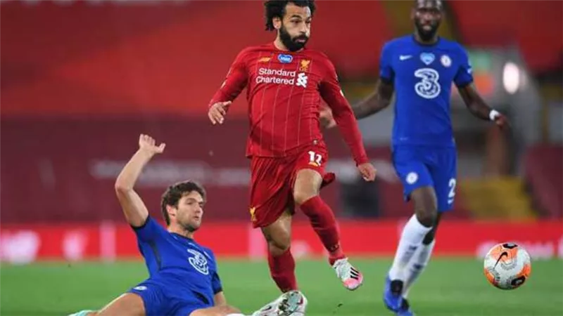 كورونا يضرب ليفربول قبل مواجهة تشيلسي غدًا 