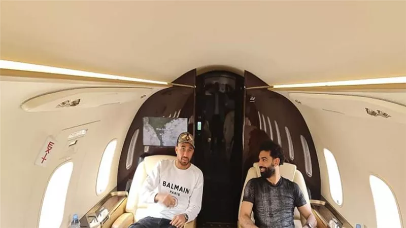 صلاح وتريزيجيه يصلان إلى القاهرة للانضمام لمعسكر منتخب مصر