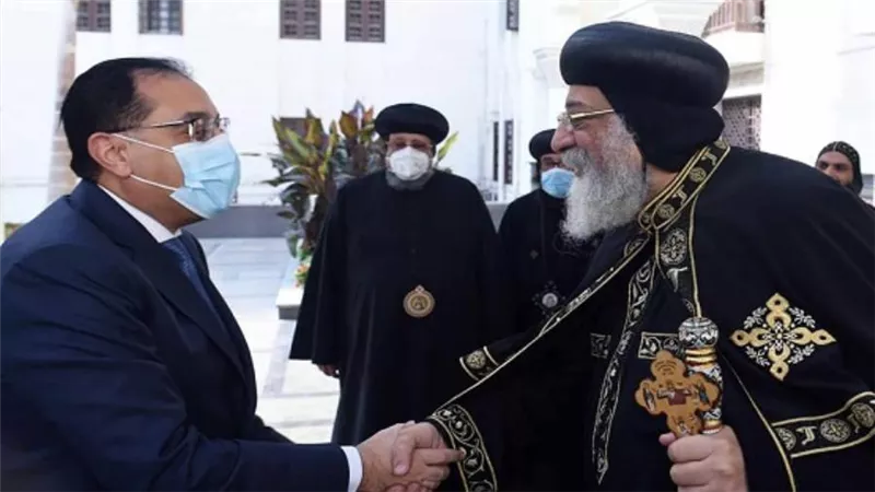 رئيس الوزراء يهنئ البابا تواضروس الثاني بمناسبة عيد الميلاد المجيد (صور)