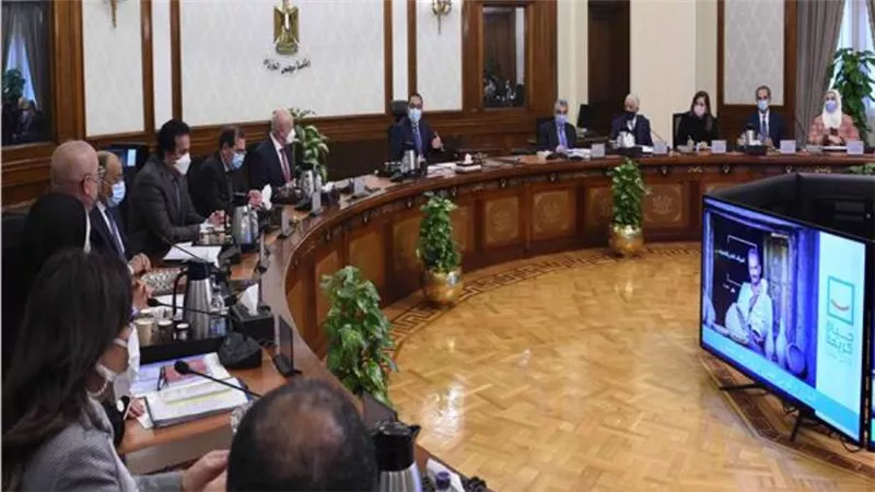 رئيس الوزراء يتابع الموقف التنفيذي لمشروعات المبادرة الرئاسية 