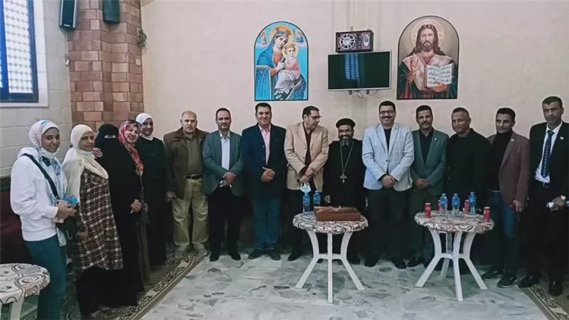 أهالي جنوب سيناء والقيادات تتوافد على الكنائس لتهنئة الإخوة المسيحيين