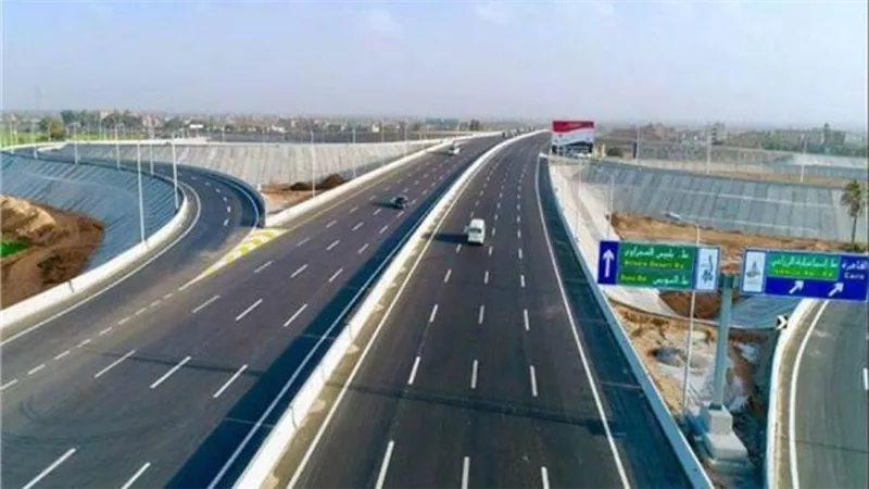«المرور» يعيد فتح 3 طرق رئيسية بعد زوال الشبورة ووضوح الرؤية 