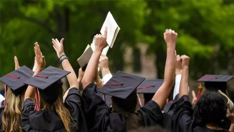 حقيقة تخفيض الحد الأدنى للقبول بالجامعات الخاصة أمام طلاب المرحلة الثالثة