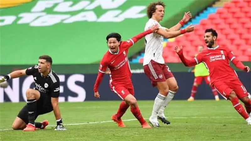 تشكيل ليفربول وأرسنال في كأس الرابطة 