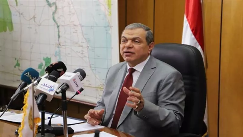 تعيين 2061 شابا منهم 17 