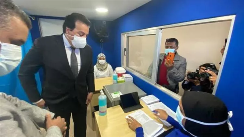 الصحة: تطعيم 170 ألف مواطن بلقاحات كورونا بمحطات السكة الحديد والمترو خلال شهرين