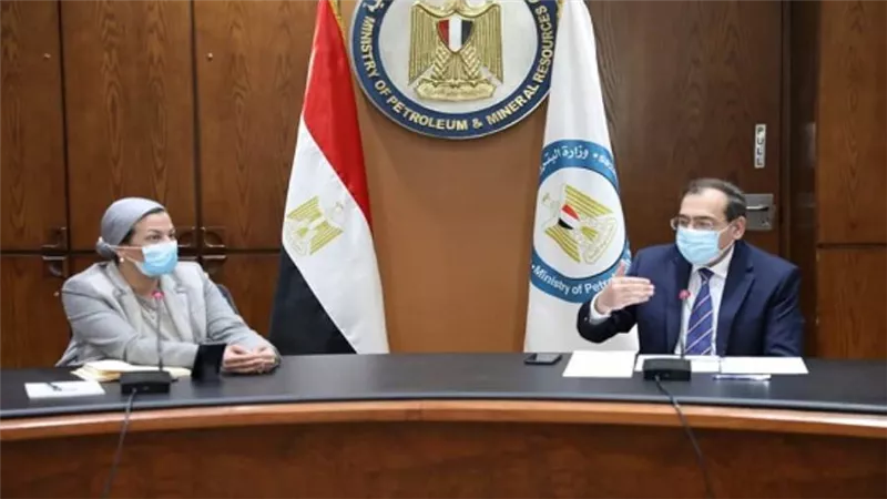 مباحثات بترولية بيئية استعدادا للقمة العالمية للمناخ COP27 بشرم الشيخ (صور)