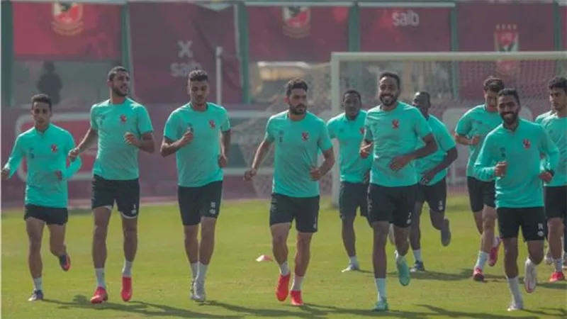 قبل التدريب ..مسحة طبية للاعبين والجهاز الفني بالأهلي 