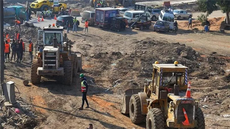 مدبولي يتفقد اللمسات النهائية للانتهاء من تطوير القوس الشمالي للطريق الدائري حول القاهرة الكبرى (صور)