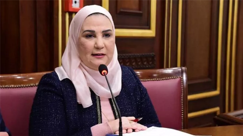 وزيرة التضامن أمام 