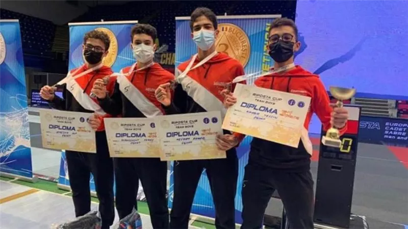وزير الرياضة يهنىء بعثة مصر بالفوز بميداليتين برونزيتين في بطولة الاتحاد الأوروبي لسلاح السيف للناشئين برومانيا  (صور)