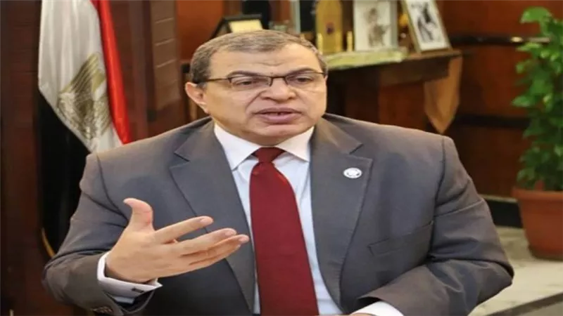 تعيين 108 شاب وصرف 372 ألف جنيه للعمالة غير المنتظمة في مطروح