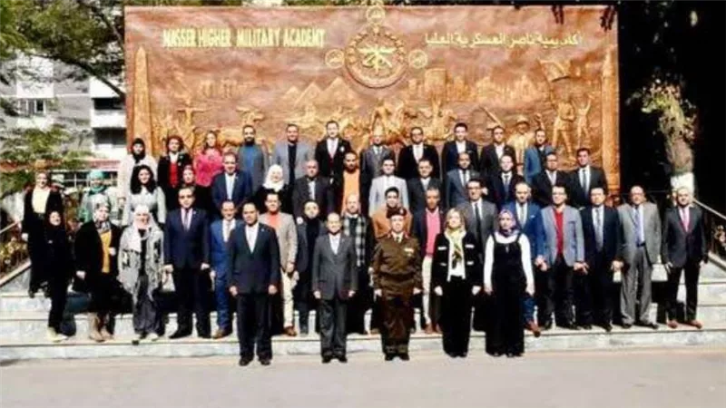 تكريم خريجي الدورة التدريبية الثالثة للصحفيين بأكاديمية ناصر
